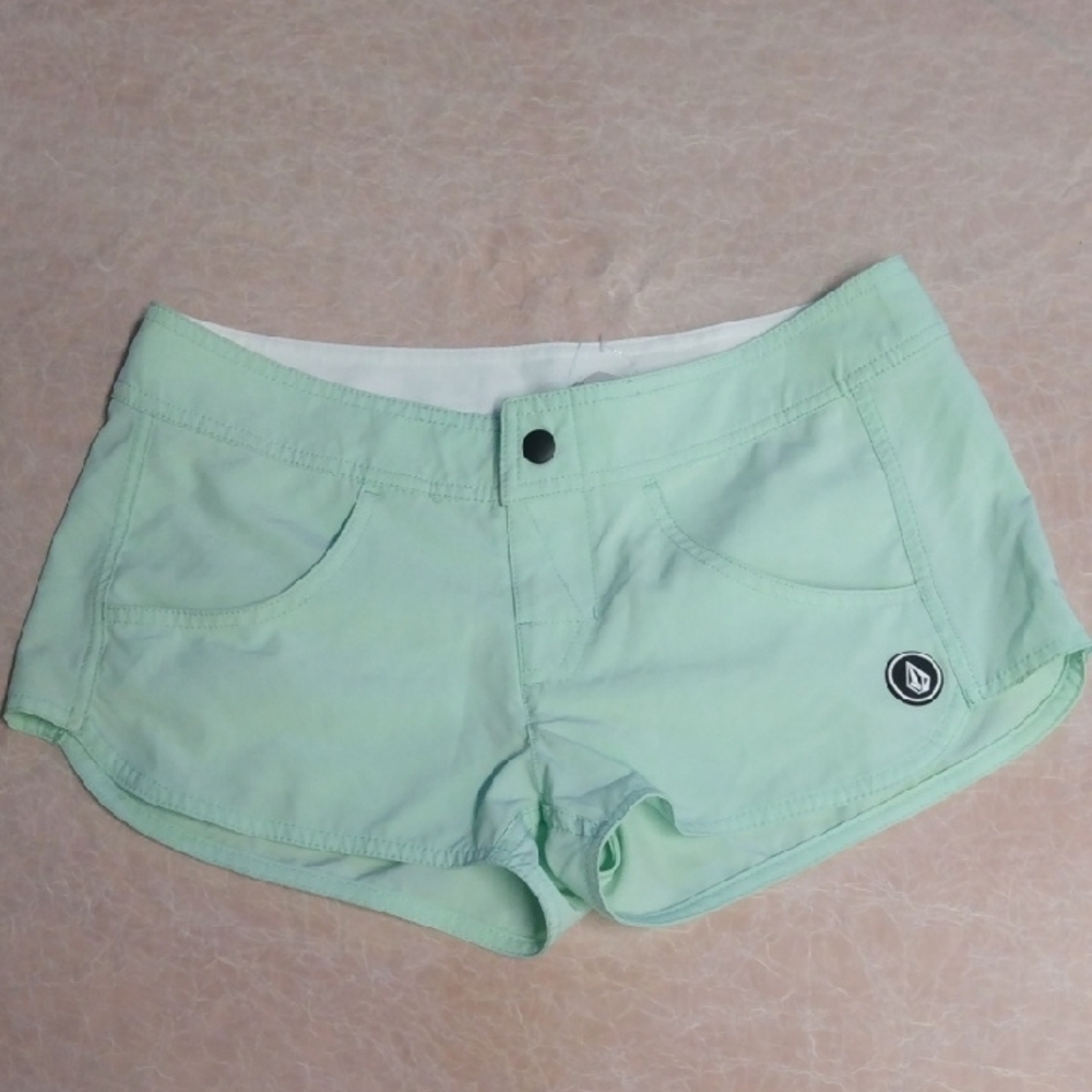 VOLCOM BOARD SHORTS